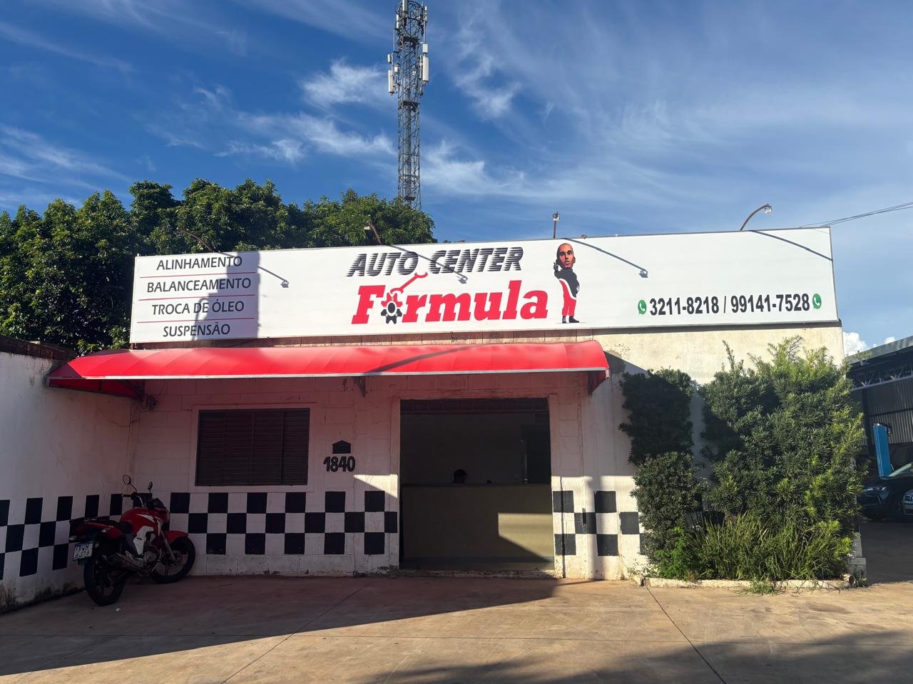 Fachada do Auto Center Fórmula